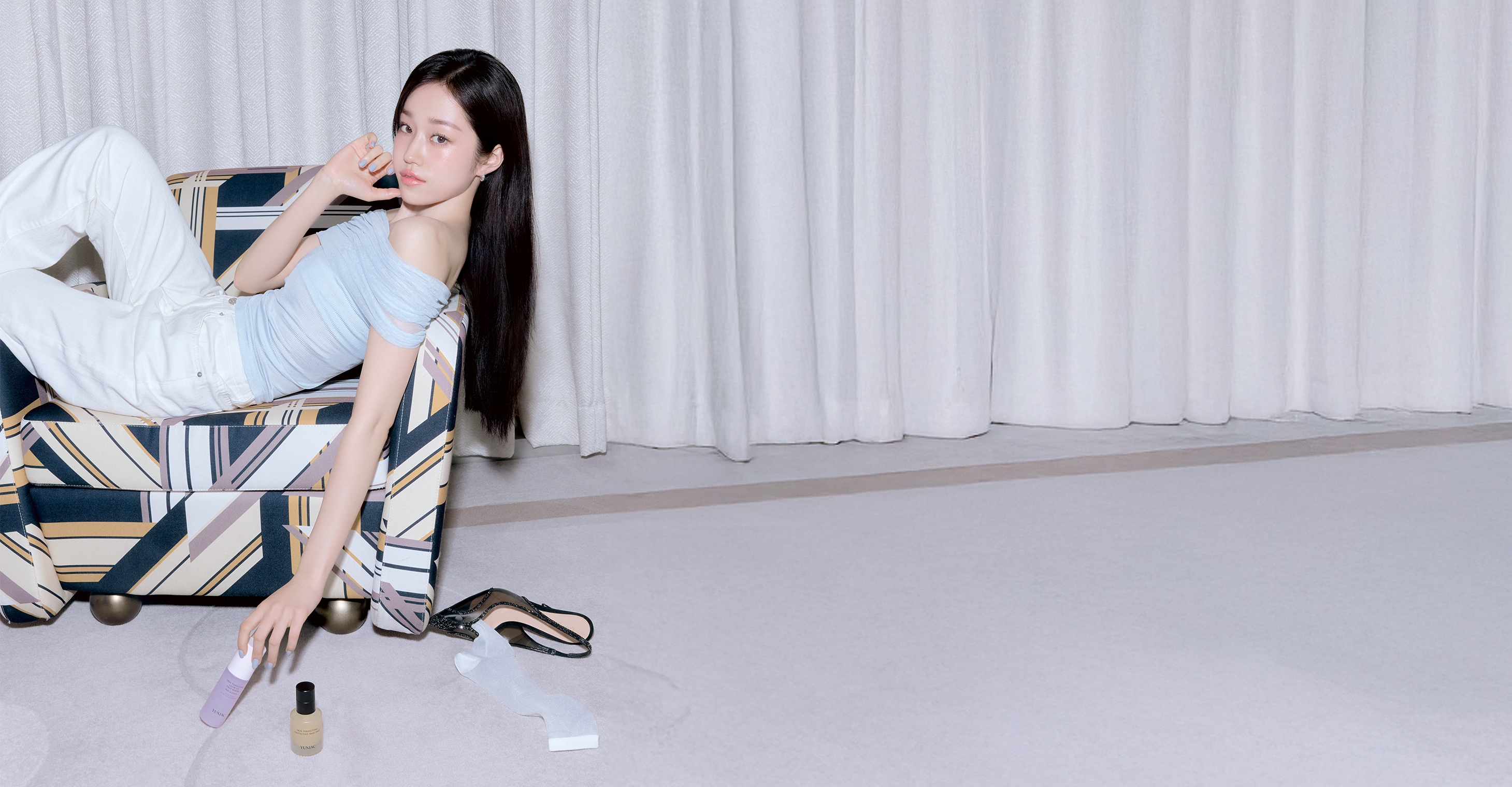 노윤서 3840x1520_2.jpg